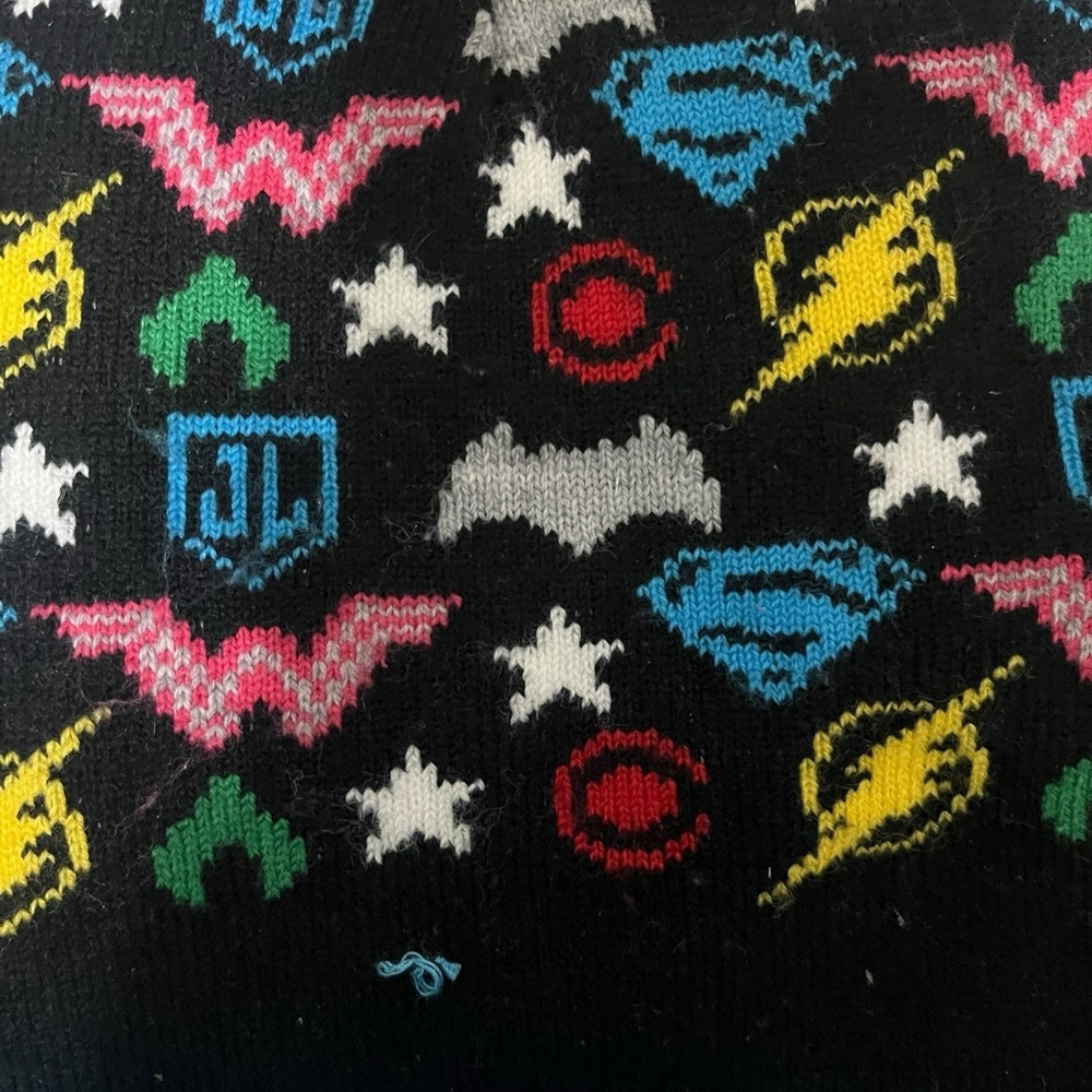 DC Comics Womens Blue Pom Justice League Beanie Hat Knit Christmas Stocking Cap - Picture 3 of 4